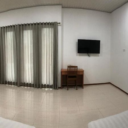 Aurora Hotel Siliwangi Cirebon Dış mekan fotoğraf