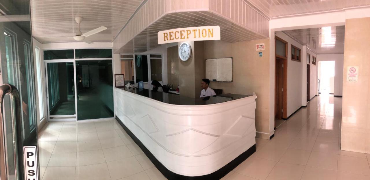 Aurora Hotel Siliwangi Cirebon Dış mekan fotoğraf